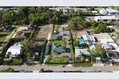 1308 Rosemary Ln, Naples, FL 34103 - Photo 25