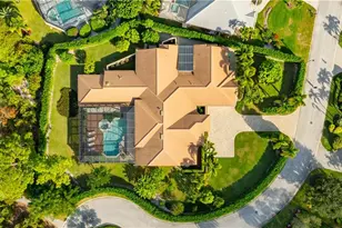 705 Shadow Lake Ln, Naples, FL 34108 - Photo 17