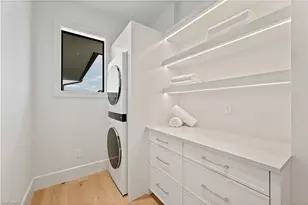 1199 12th St N, Naples, FL 34102 - Photo 35