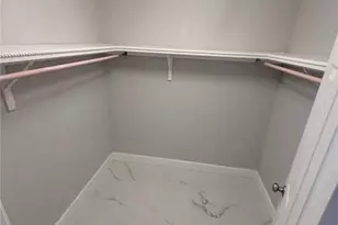 1015 Wilshire Dr, Fort Myers, FL 33919 - Photo 7