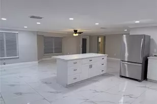 1015 Wilshire Dr, Fort Myers, FL 33919 - Photo 3