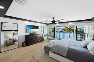 800 River Point Dr, Naples, FL 34102 - Photo 13