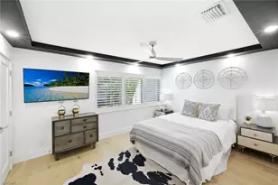 800 River Point Dr, Naples, FL 34102 - Photo 21