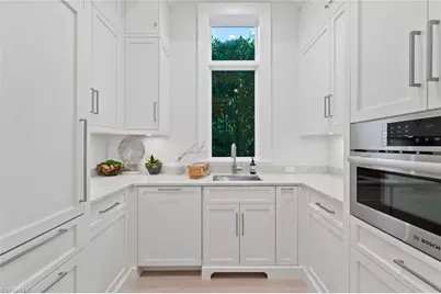 655 Starboard Dr, Naples, FL 34103 - Photo 13