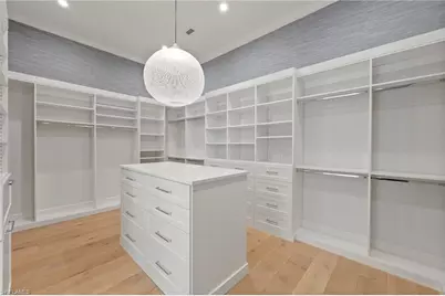 655 Starboard Dr, Naples, FL 34103 - Photo 23