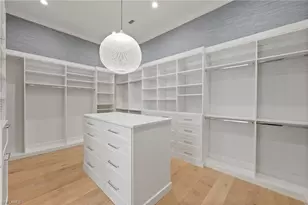 655 Starboard Dr, Naples, FL 34103 - Photo 23