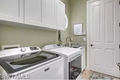 7636 Sussex Ct, Naples, FL 34113 - Photo 11