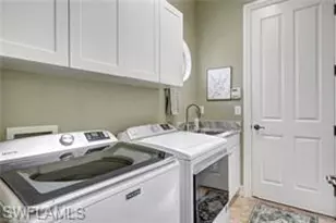 7636 Sussex Ct, Naples, FL 34113 - Photo 11