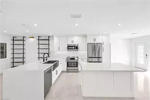 2737 Shoreview Dr, Naples, FL 34112 - Photo 15