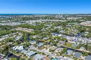 2737 Shoreview Dr, Naples, FL 34112 - Photo 49