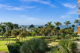 4255 Gulf Shore Blvd N, Naples, FL 34103 - Photo 7