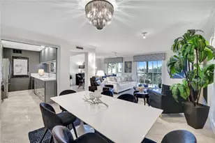 555 Park Shore Dr, Naples, FL 34103 - Photo 1