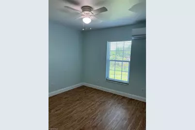 918 Margaret Ave S, Lehigh Acres, FL 33974 - Photo 15