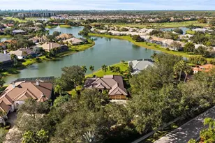 527 Terracina Way, Naples, FL 34119 - Photo 7