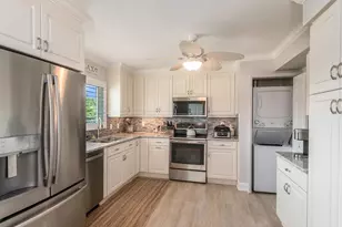 4180 Crayton Rd, Naples, FL 34103 - Photo 9