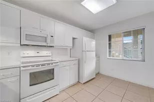 7761 Jewel Ln, Naples, FL 34109 - Photo 11