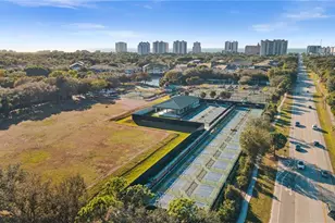 755 Bentwater Cir, Naples, FL 34108 - Photo 29