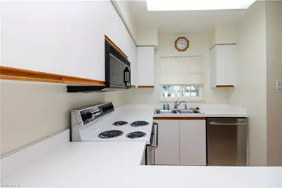333 Sunrise Cay #2, Naples, FL 34114 - Photo 15