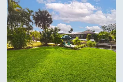 27088 Del Ln, Bonita Springs, FL 34135 - Photo 37