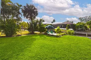 27088 Del Ln, Bonita Springs, FL 34135 - Photo 37