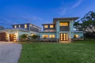 27088 Del Ln, Bonita Springs, FL 34135 - Photo 3