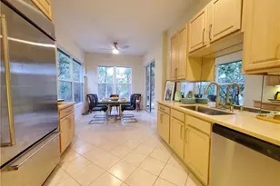 1320 Barnstable Ct, Naples, FL 34104 - Photo 27