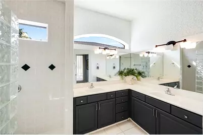 462 Preswick Ln SW, Naples, FL 34120 - Photo 19