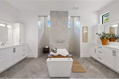 4221 7th Ave NW, Naples, FL 34119 - Photo 15