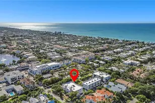 364 5th St S, Naples, FL 34102 - Photo 37