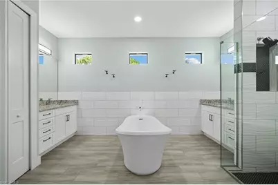 4657 Key Largo Ln, Bonita Springs, FL 34134 - Photo 25