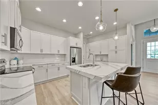 6421 Carnival Rd, Naples, FL 34113 - Photo 9