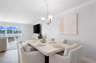 322 Harbour Dr, Naples, FL 34103 - Photo 19