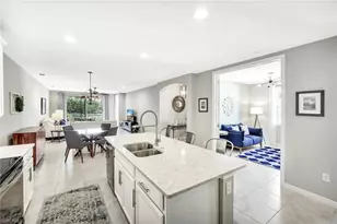 14863 Edgewater Cir, Naples, FL 34114 - Photo 5