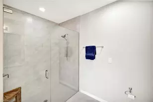 14863 Edgewater Cir, Naples, FL 34114 - Photo 13