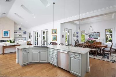 485 Wedge Dr, Naples, FL 34103 - Photo 7