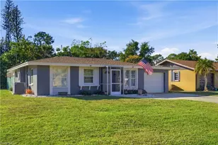 4690 Parrot Ave, Naples, FL 34104 - Photo 3