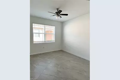 2057 Tamarron Ln, Naples, FL 34120 - Photo 11