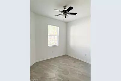 2057 Tamarron Ln, Naples, FL 34120 - Photo 13