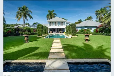 247 6th St N, Naples, FL 34102 - Photo 7