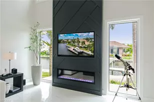 1045 Cottonwood Ct, Marco Island, FL 34145 - Photo 5