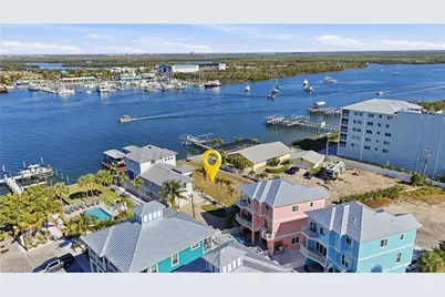 327 Fairweather Ln, Fort Myers Beach, FL 33931 - Photo 7