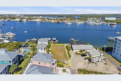 327 Fairweather Ln, Fort Myers Beach, FL 33931 - Photo 5