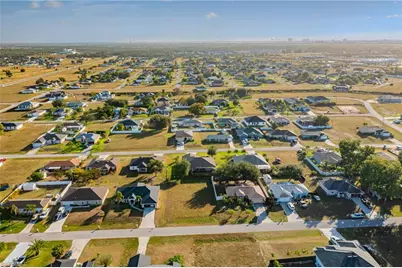 1501 NE 17th Pl, Cape Coral, FL 33909 - Photo 13