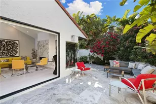 544 Tierra Mar Ln E, Naples, FL 34108 - Photo 23