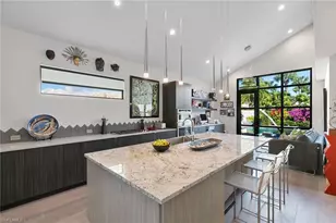 544 Tierra Mar Ln E, Naples, FL 34108 - Photo 7