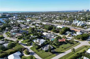 105 Valley Dr, Bonita Springs, FL 34134 - Photo 27