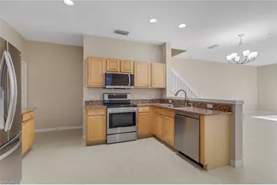 1180 Oxford Ln, Naples, FL 34105 - Photo 5