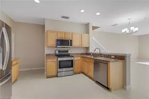 1180 Oxford Ln, Naples, FL 34105 - Photo 5