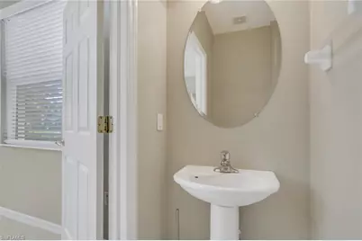 1180 Oxford Ln, Naples, FL 34105 - Photo 7