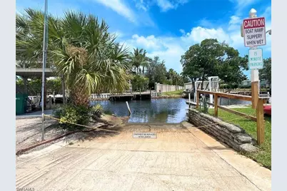 173 Redwood Ln #8, Naples, FL 34114 - Photo 19